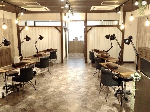 I nails 梅田店（アイ ネイルズ ウメダテン）