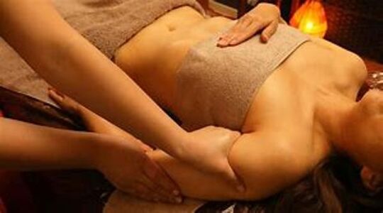 Queen 札幌駅前(クイーン サッポロエキマエテン)